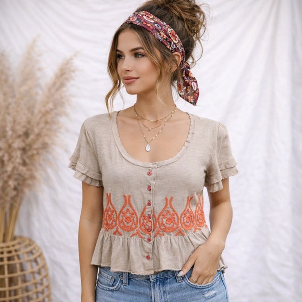 Moth Anthropologie Peplum Short‎ Sleeve Fanning Flame Sweater Size Medium